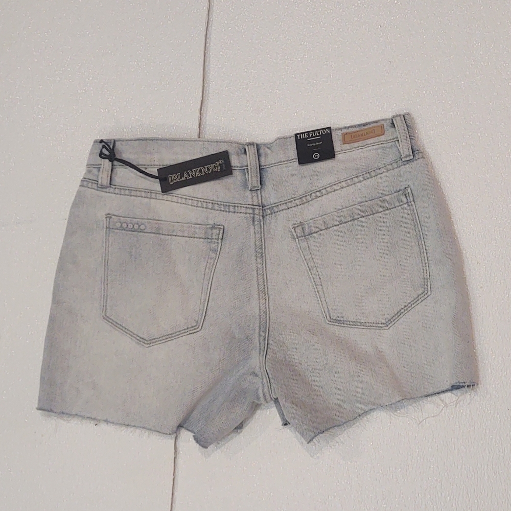 BLANK NYC Fulton Roll Up Jean Shorts 29 NWT - Picture 3 of 4